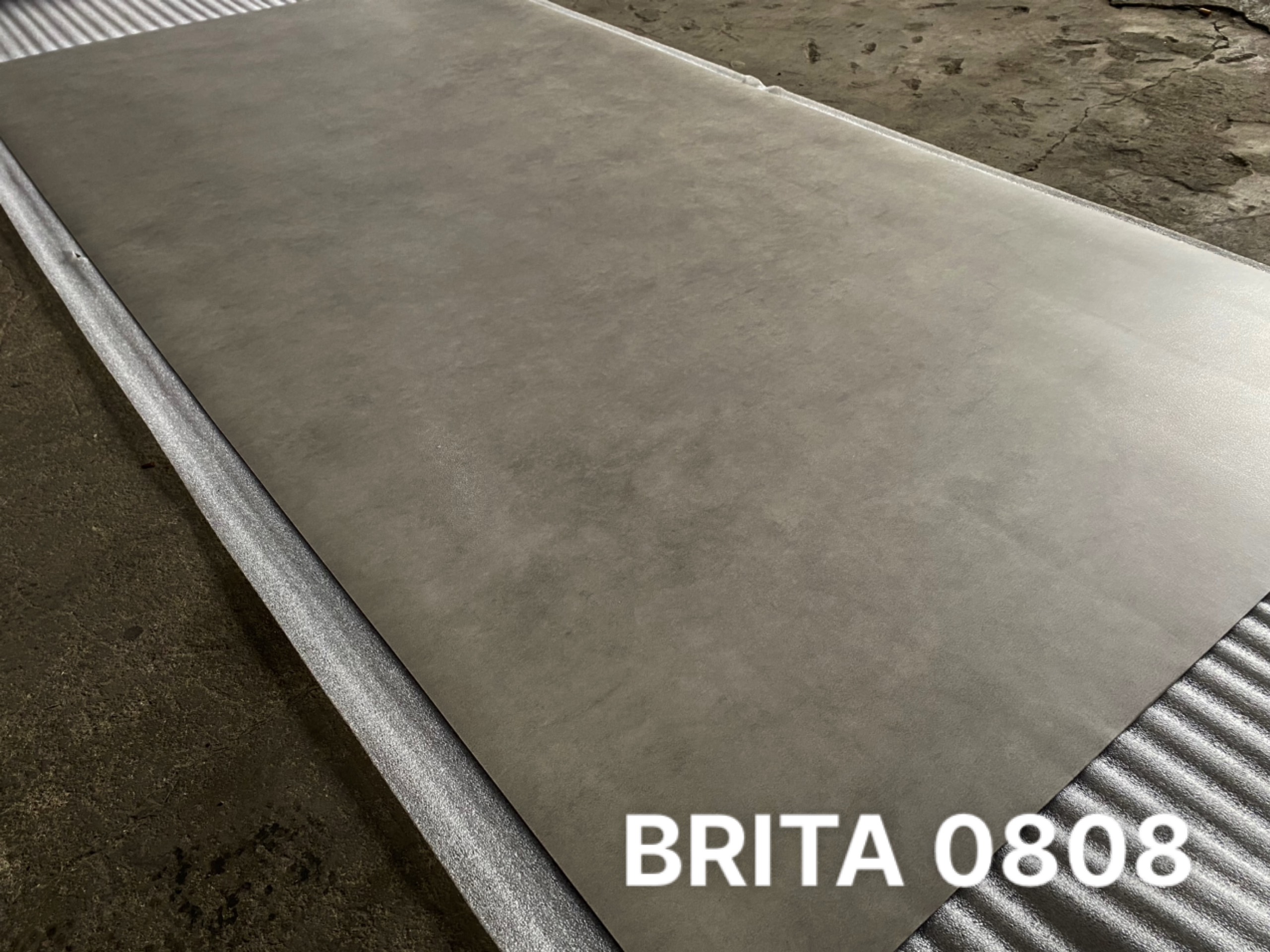Sàn vinyl cuộn BRITA